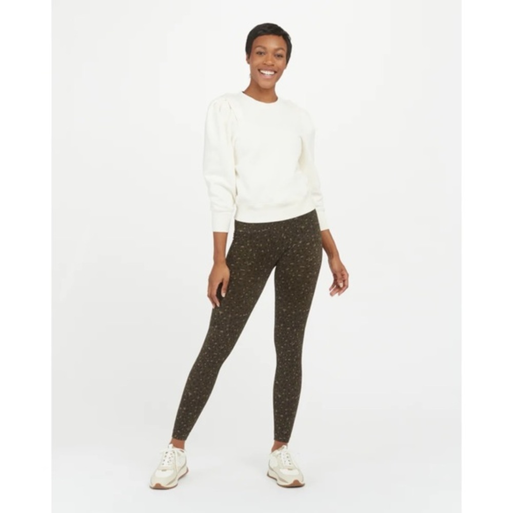 Spanx Look At Me Now Seamless Leggings L